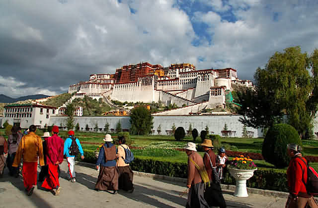 Sideview of Potala Palace